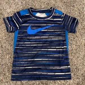 Boys 3t Nike T-shirt